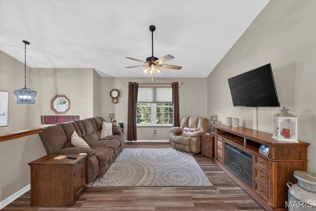 2045 Rosedale Court, Arnold, MO 63010