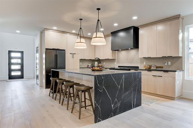 820 NW 67th Street, Oklahoma City, OK 73116