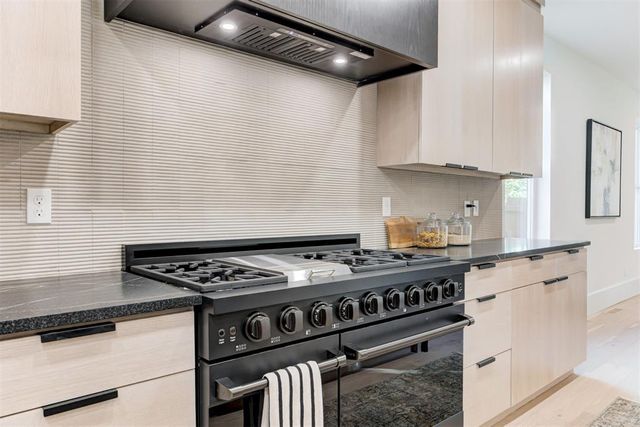 820 NW 67th Street, Oklahoma City, OK 73116