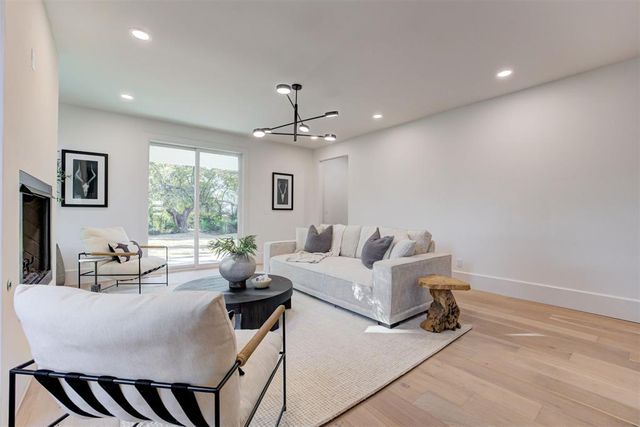 820 NW 67th Street, Oklahoma City, OK 73116