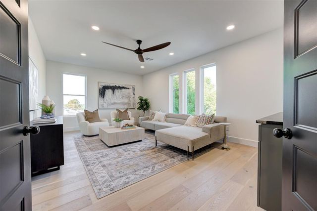 820 NW 67th Street, Oklahoma City, OK 73116