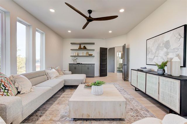 820 NW 67th Street, Oklahoma City, OK 73116