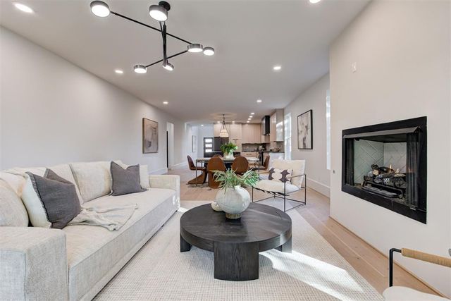 820 NW 67th Street, Oklahoma City, OK 73116