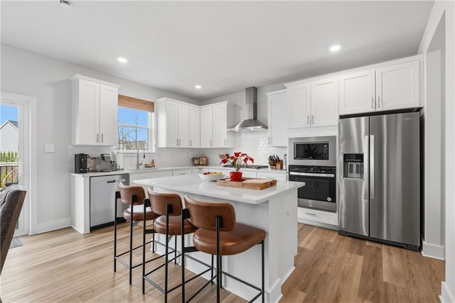 315 Stately Ct, Adams Twp, PA 16059