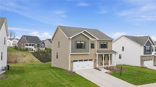 315 Stately Ct, Adams Twp, PA 16059