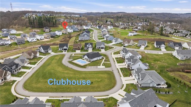 315 Stately Ct, Adams Twp, PA 16059