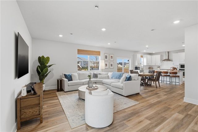 315 Stately Ct, Adams Twp, PA 16059