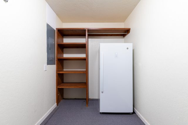 1308 S Oak Street, Grove, OK 74344