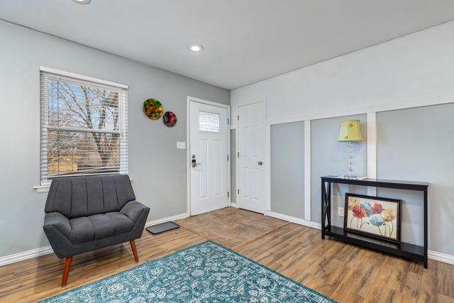 1308 S Oak Street, Grove, OK 74344