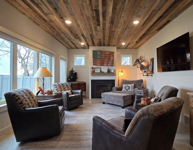 6315 Lavinia Road NE, Bemidji, MN 56601