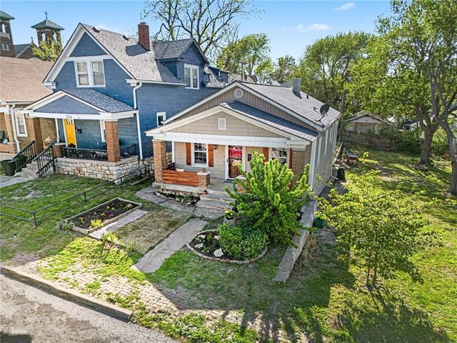 212 S 8TH Street, Kansas City, KS 66101