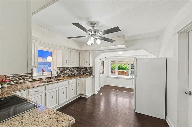 212 S 8TH Street, Kansas City, KS 66101