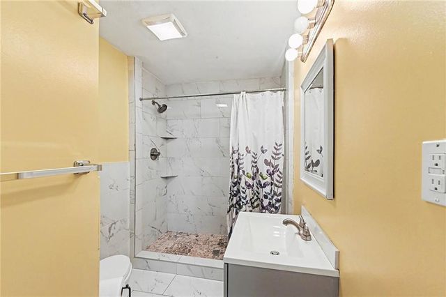 212 S 8TH Street, Kansas City, KS 66101
