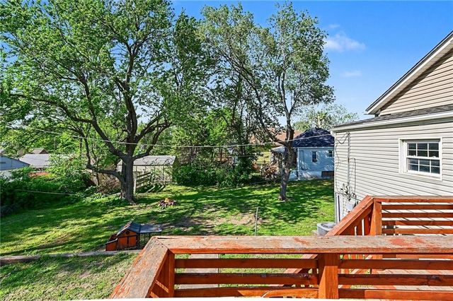 212 S 8TH Street, Kansas City, KS 66101