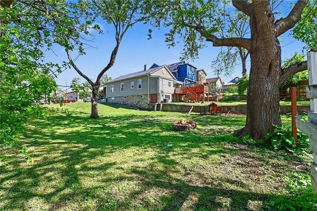 212 S 8TH Street, Kansas City, KS 66101