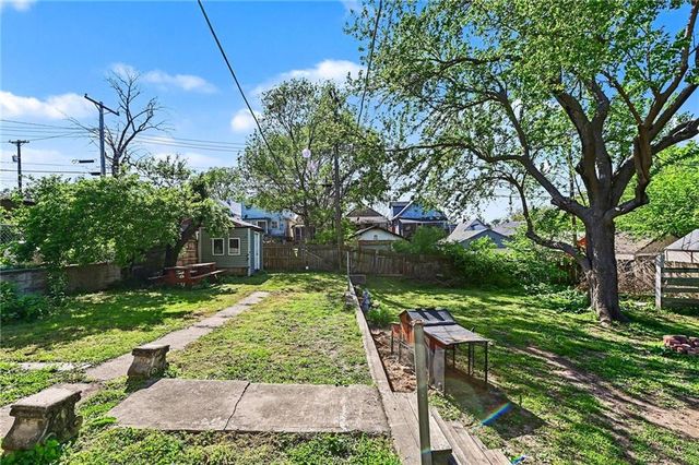 212 S 8TH Street, Kansas City, KS 66101