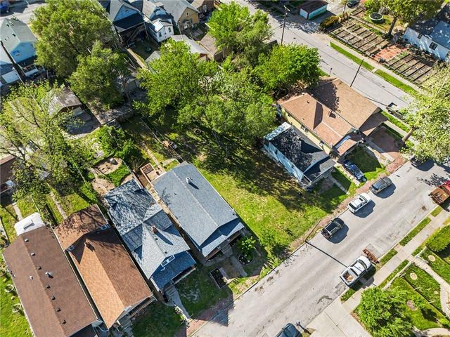 212 S 8TH Street, Kansas City, KS 66101