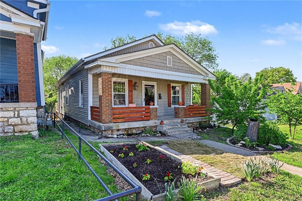 212 S 8TH Street, Kansas City, KS 66101