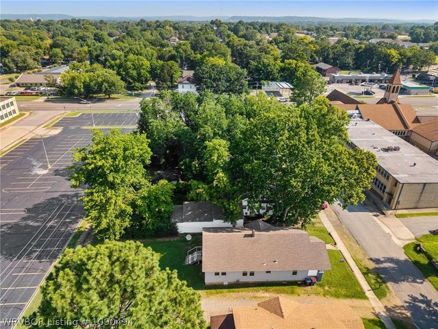 823 N 41st Street, Fort Smith, AR 72903