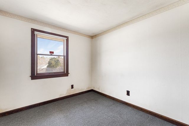 98 Brookfield Dr, Brockton, MA 02302