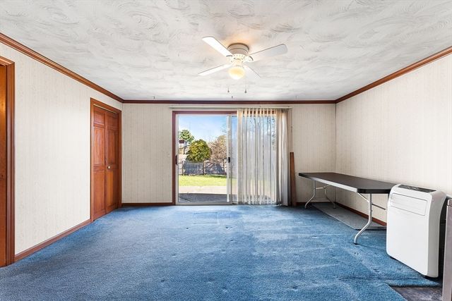 98 Brookfield Dr, Brockton, MA 02302