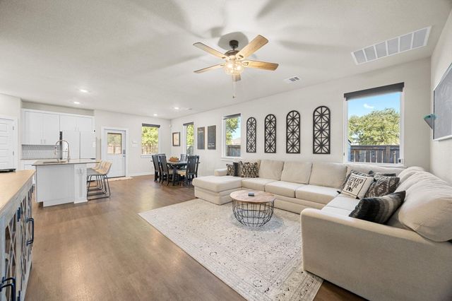 2809 Stone Branch DR, Leander, TX 78641