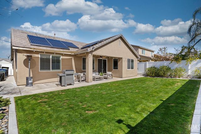 14511 Beach Aster Drive, Bakersfield, CA 93314