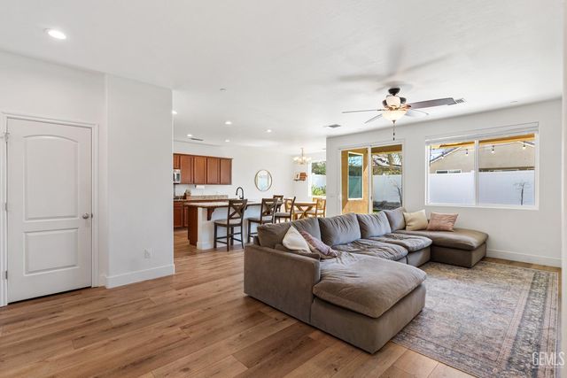 14511 Beach Aster Drive, Bakersfield, CA 93314