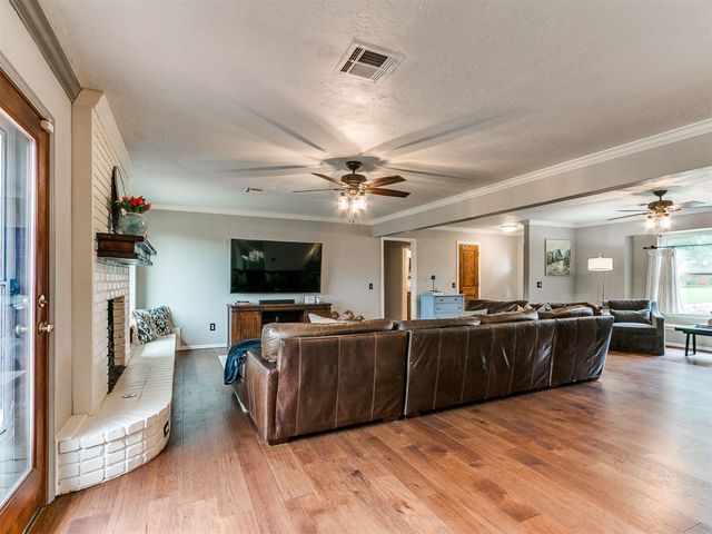 6445 Sterling, Oklahoma City, OK 73132