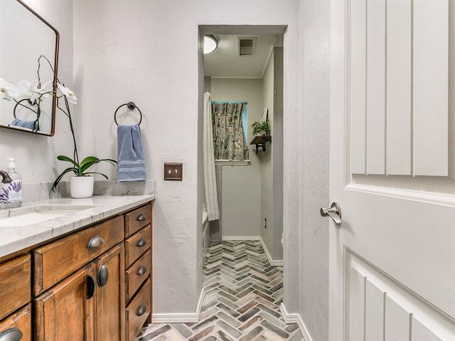 6445 Sterling, Oklahoma City, OK 73132