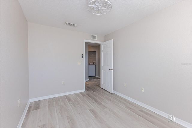 5308 BOWLINE COURT, Oxford, FL 34484