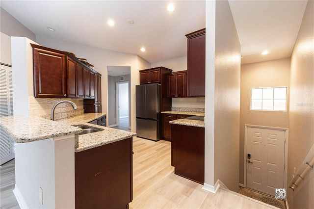 5308 BOWLINE COURT, Oxford, FL 34484