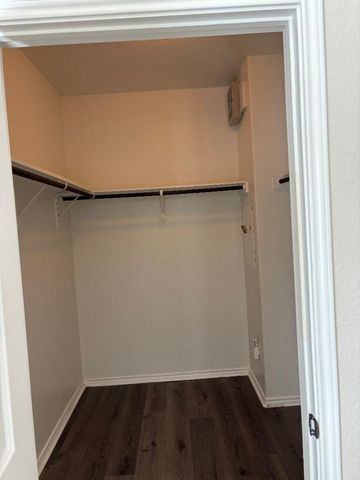 3804 NW Alpine Autumn DR, Austin, TX 78744