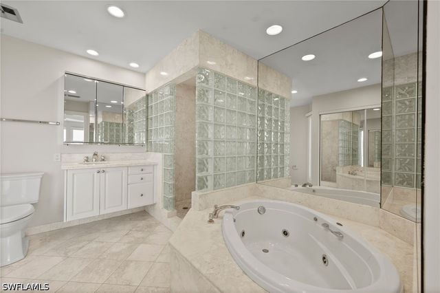1301 Chesapeake AVE 1B, Naples, FL 34102
