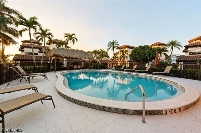 1301 Chesapeake AVE 1B, Naples, FL 34102