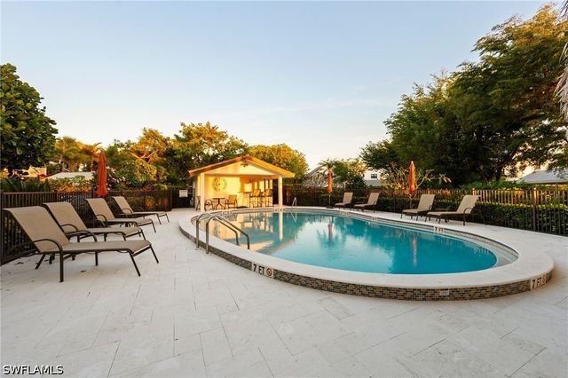 1301 Chesapeake AVE 1B, Naples, FL 34102