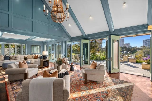 1 Cypress Point Lane, Newport Beach, CA 92660