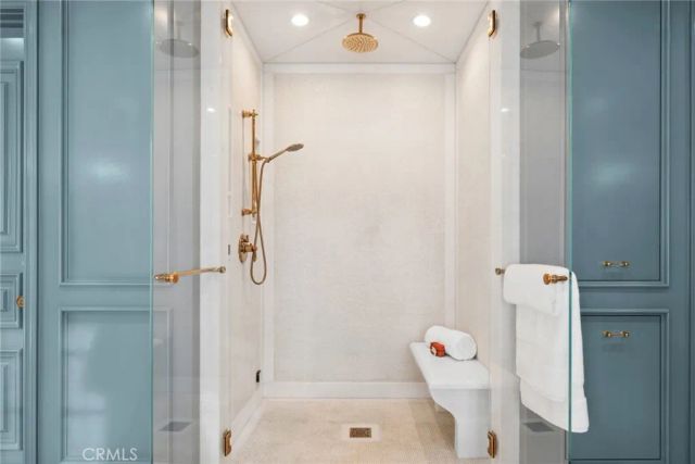 1 Cypress Point Lane, Newport Beach, CA 92660