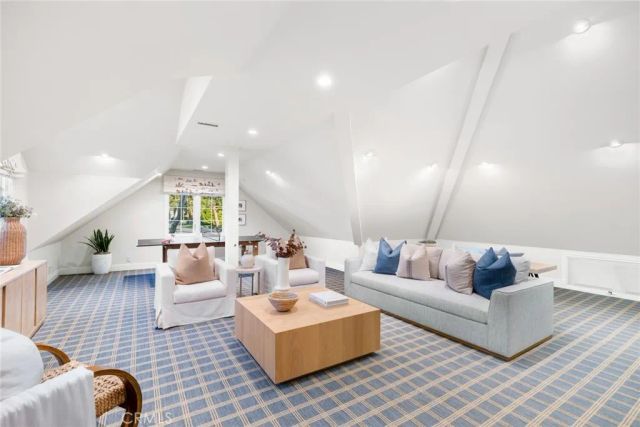 1 Cypress Point Lane, Newport Beach, CA 92660