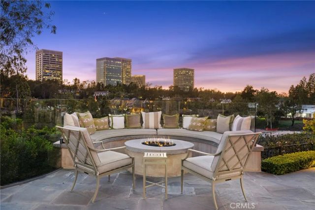 1 Cypress Point Lane, Newport Beach, CA 92660