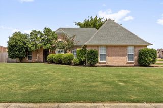 8232 ROCKBRIDGE RD, Bartlett, TN 38002