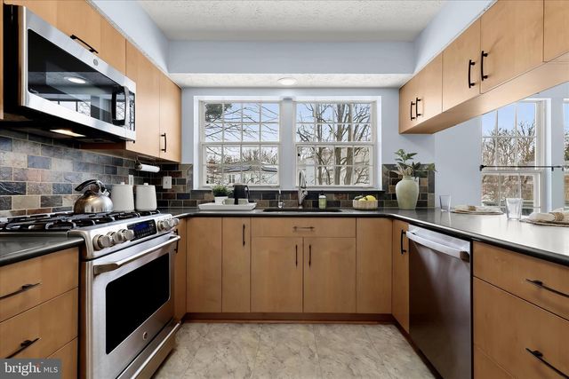 3 THISTEL DELL CT, Owings Mills, MD 21117