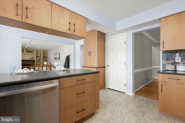 3 THISTEL DELL CT, Owings Mills, MD 21117