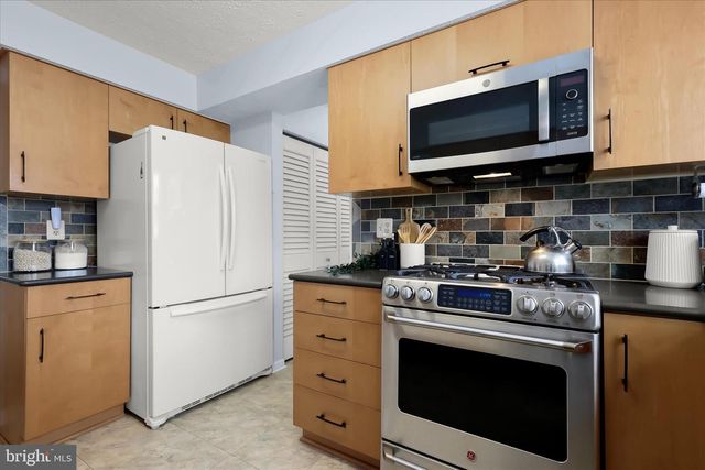 3 THISTEL DELL CT, Owings Mills, MD 21117