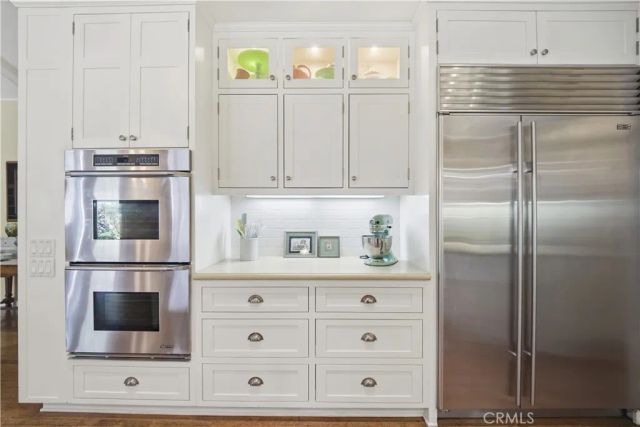 4227 Bellaire Avenue, Studio City, CA 91604