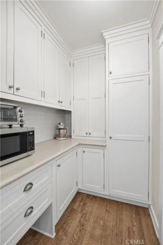 4227 Bellaire Avenue, Studio City, CA 91604