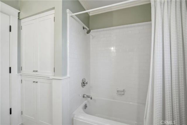 4227 Bellaire Avenue, Studio City, CA 91604