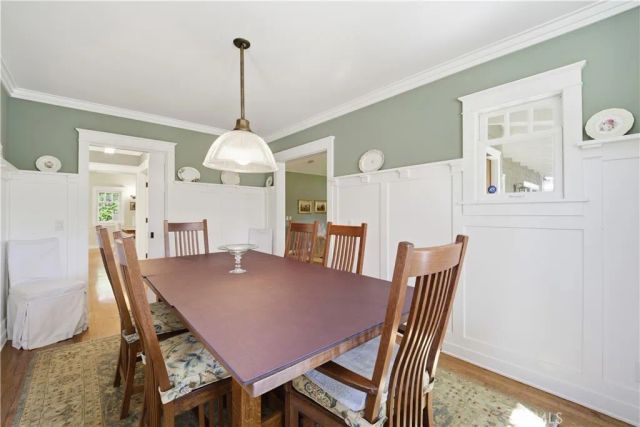 4227 Bellaire Avenue, Studio City, CA 91604