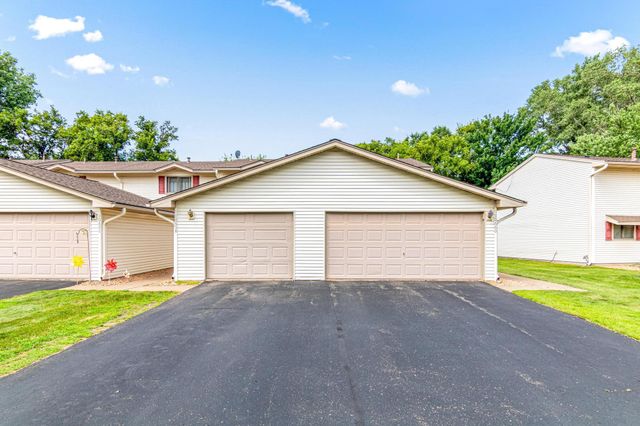 10658 Hummingbird Street NW, Coon Rapids, MN 55433