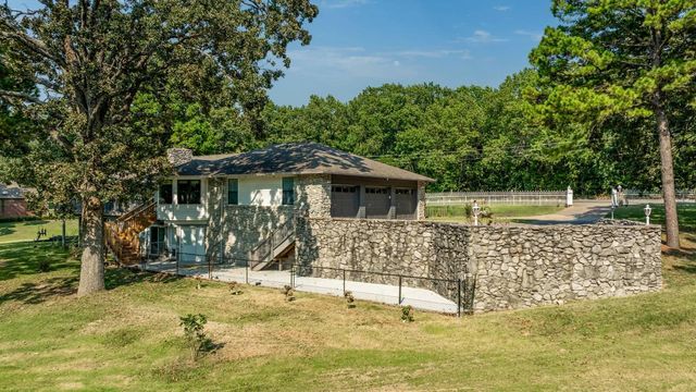 2720 Thompson Road, Grove, OK 74344